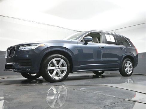 Used 2021 Volvo XC90 T5 Momentum w/ Climate Package image 36