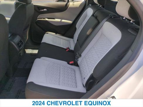 Used 2024 Chevrolet Equinox LS FWD image 22
