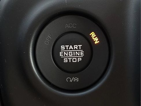 Used 2023 Jeep Wrangler Sport AWD/4WD image 16