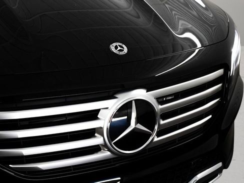 Used 2024 Mercedes-Benz GLB 250 4MATIC image 8