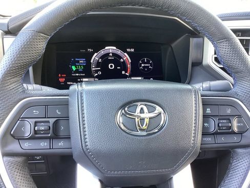 Used 2025 Toyota Tundra Platinum w/ TRD Off-Road Package AWD/4WD image 24