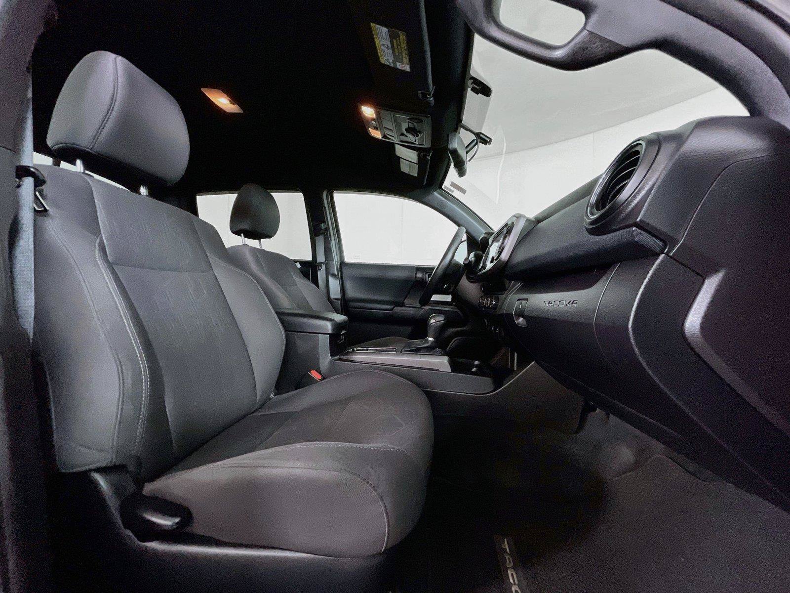 Used 2016 Toyota Tacoma TRD Off-Road w/ Towing Package AWD/4WD image 29