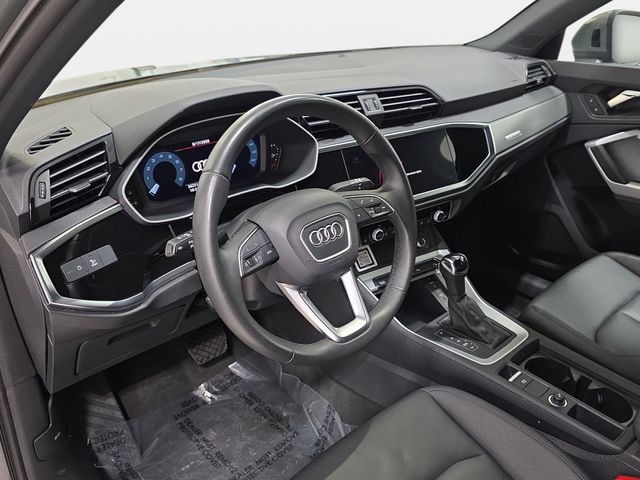 Used 2025 Audi Q3 2.0T Premium AWD/4WD image 16
