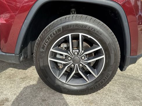 Used 2020 Jeep Grand Cherokee Limited w/ Luxury Group II image 61