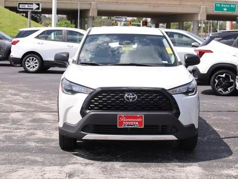 Certified 2024 Toyota Corolla Cross L AWD/4WD image 4