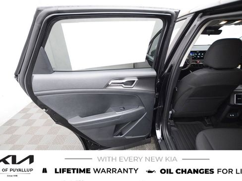 New 2026 Kia Sportage LX image 11
