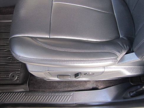 Used 2022 Ford Expedition XLT RWD image 17