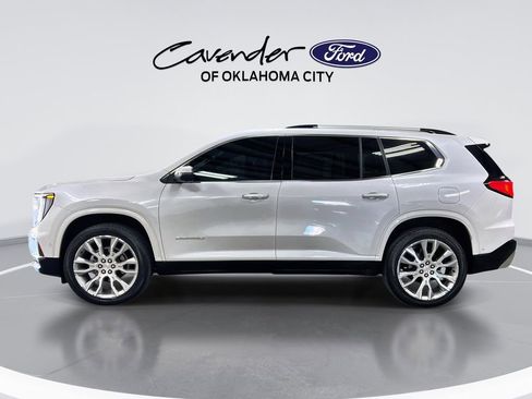 Used 2024 GMC Acadia Denali w/ Super Cruise Package image 5