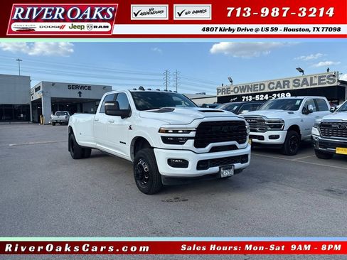 Used 2025 RAM 3500 Limited AWD/4WD image 1