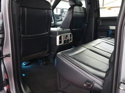 Used 2022 Ford F250 Lariat w/ Lariat Ultimate Package AWD/4WD image 49