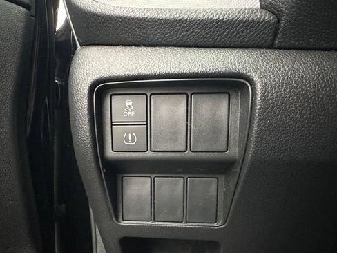 Used 2017 Honda CR-V LX image 22