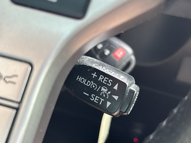 Used 2020 Toyota 4Runner SR5 AWD/4WD image 27