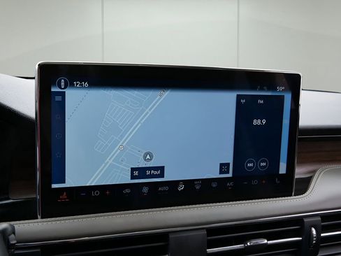 Used 2025 Lincoln Corsair Grand Touring w/ Jet Appearance Package image 20