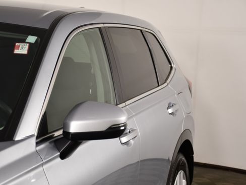 Used 2025 Honda CR-V LX image 13