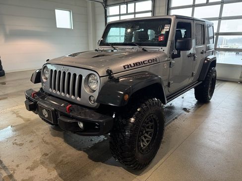 Used 2015 Jeep Wrangler Unlimited Rubicon image 1