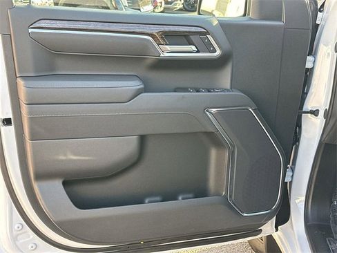New 2026 GMC Sierra 1500 Elevation w/ LPO, Elevation Black Package image 19