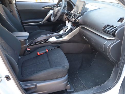 Used 2022 Mitsubishi Eclipse Cross LE AWD/4WD image 15