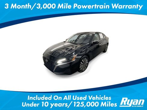 Used 2024 Nissan Altima 2.5 SV image 1