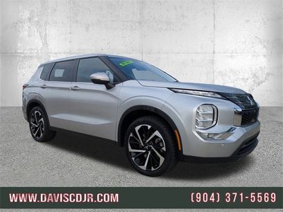 Used 2024 Mitsubishi Outlander SE