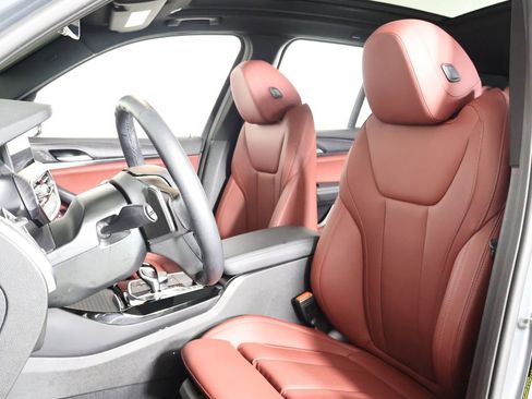 Used 2023 BMW X3 xDrive30i w/ Premium Package image 7