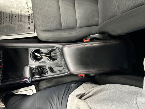 Used 2025 Dodge Durango GT AWD/4WD image 14