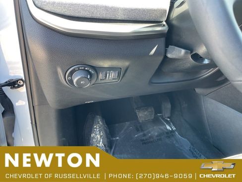Used 2025 Jeep Compass Latitude AWD/4WD image 9
