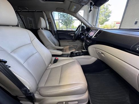 Used 2017 Honda Pilot Touring image 50
