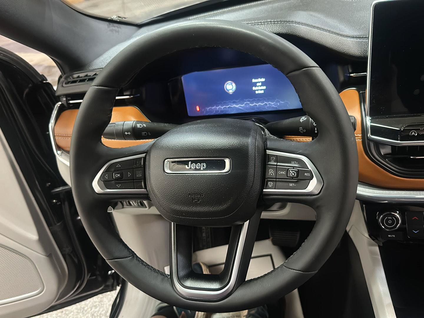 Certified 2023 Jeep Compass Limited w/ Elite Group AWD/4WD image 18