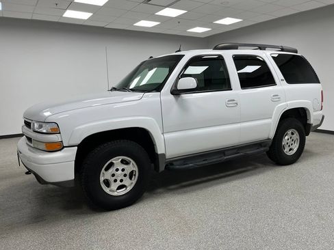 Used 2005 Chevrolet Tahoe Z71 w/ Preferred Equipment Group AWD/4WD image 5