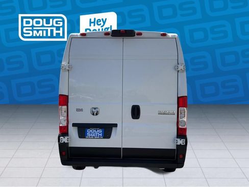 Used 2025 RAM ProMaster 2500 w/ Convenience Group FWD image 5