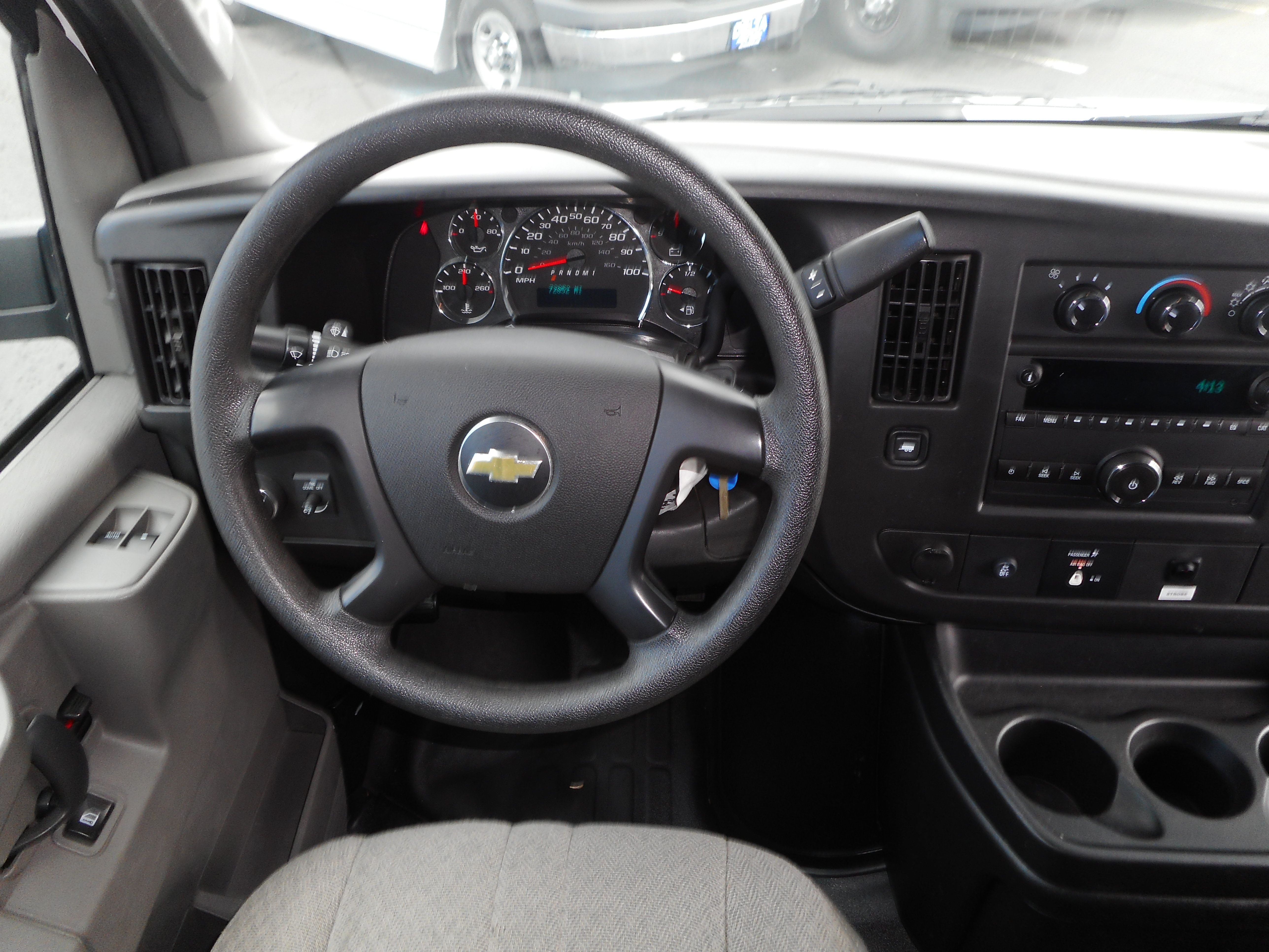 Used 2016 Chevrolet Express 2500 RWD image 26