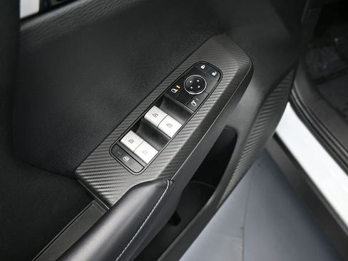 Used 2023 Mitsubishi Outlander ES image 13