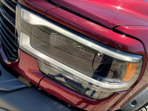 Used 2024 RAM 2500 Laramie w/ Night Edition AWD/4WD image 33