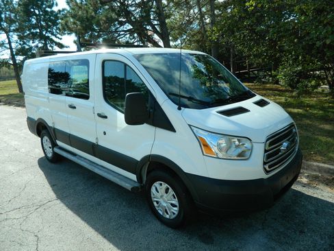 Used 2016 Ford Transit 250 130 Low Roof w/ Exterior Upgrade Package image 3