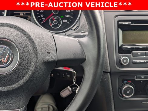 Used 2013 Volkswagen Golf 4-Door FWD image 25