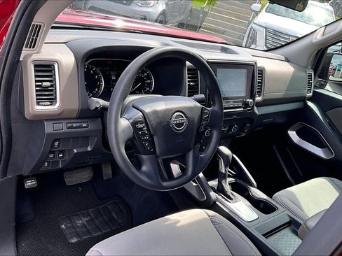 Used 2023 Nissan Frontier SV w/ Technology Package AWD/4WD image 14