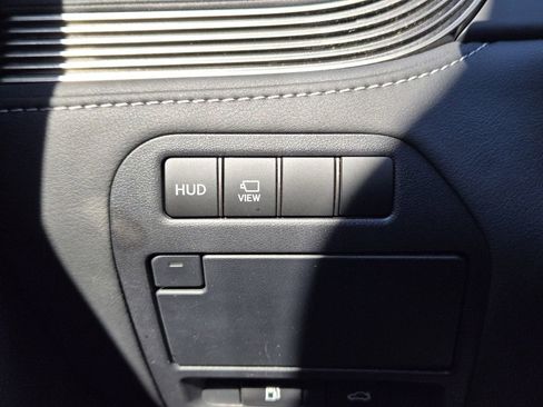 Used 2021 Lexus LS 500 w/ Interior Upgrade Package image 25