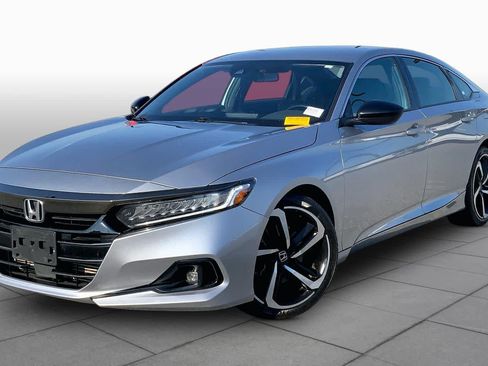 Used 2021 Honda Accord Sport image 2