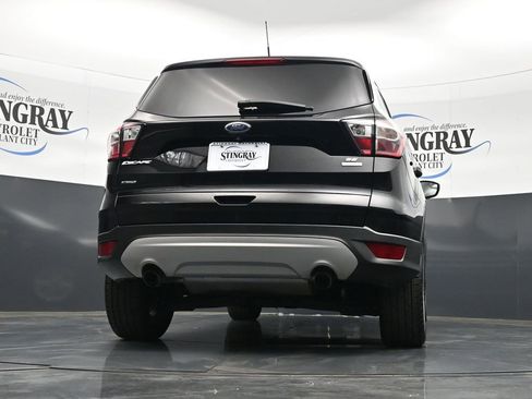 Used 2017 Ford Escape SE image 22