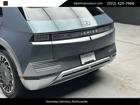 Used 2024 Hyundai Ioniq 5 Limited image 15