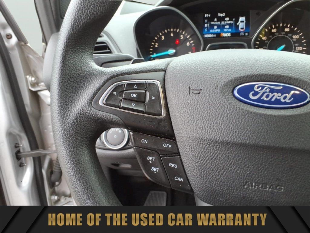 Used 2017 Ford Escape SE w/ Equipment Group 201A FWD image 21