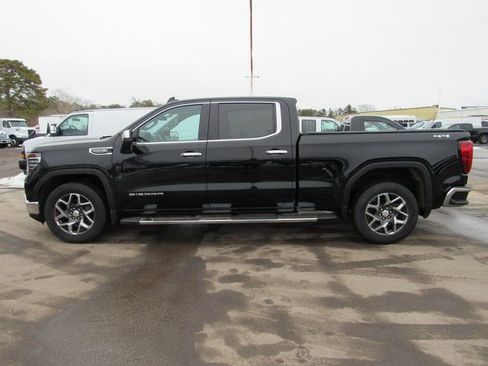 Certified 2023 GMC Sierra 1500 SLT w/ SLT Premium Plus Package image 3