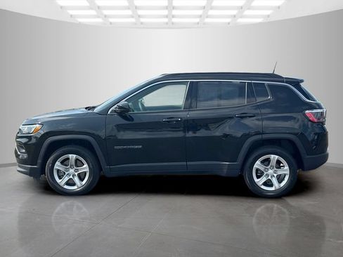 Certified 2024 Jeep Compass Latitude AWD/4WD image 4