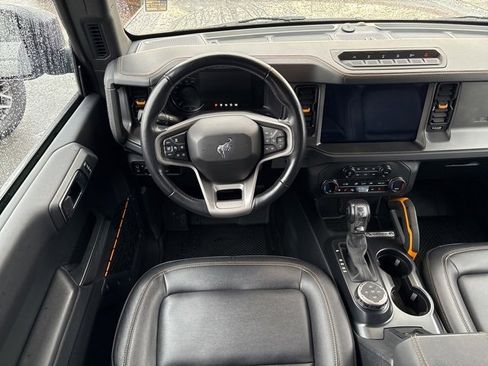 Used 2024 Ford Bronco Badlands image 13