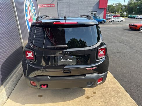 Used 2023 Jeep Renegade Trailhawk image 10