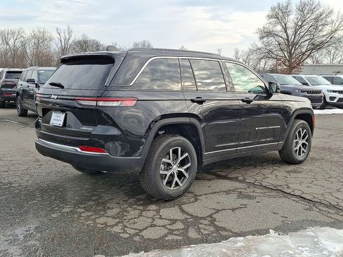 New 2025 Jeep Grand Cherokee Limited image 7