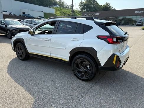 Used 2025 Subaru Crosstrek 2.5i Sport AWD/4WD image 3