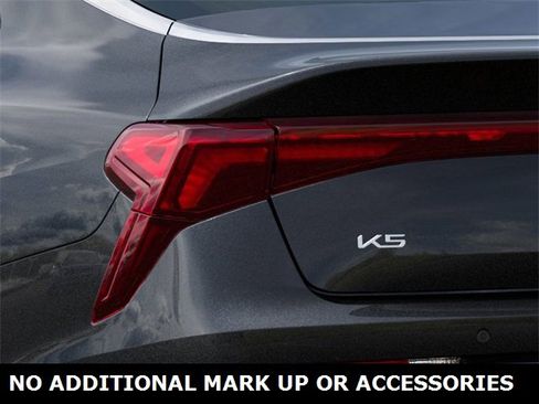 New 2026 Kia K5 LXS image 11