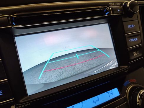 Used 2015 Toyota RAV4 Limited image 24