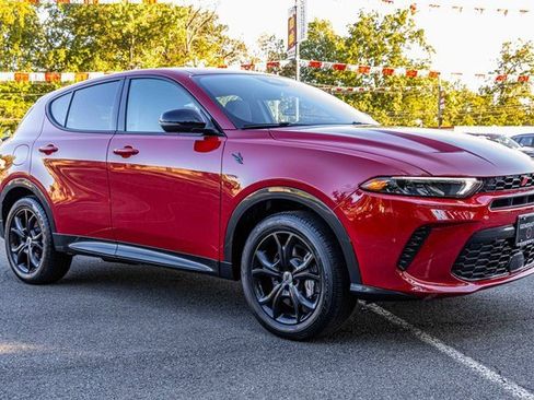 Used 2024 Dodge Hornet R/T w/ R/T Blacktop Package image 1